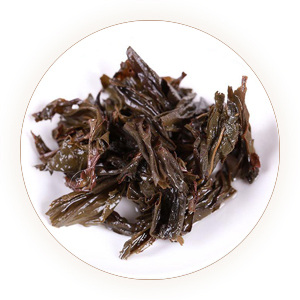 An inherited reference photograph of infused Wuyi Rougui leaves